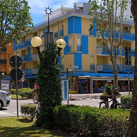 Appartamento In Centro Bibione Luaran gambar