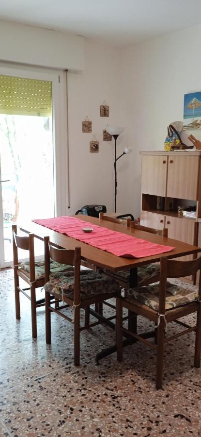 Appartamento In Centro Bibione Luaran gambar
