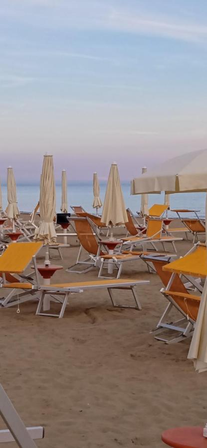 Appartamento In Centro Bibione Luaran gambar